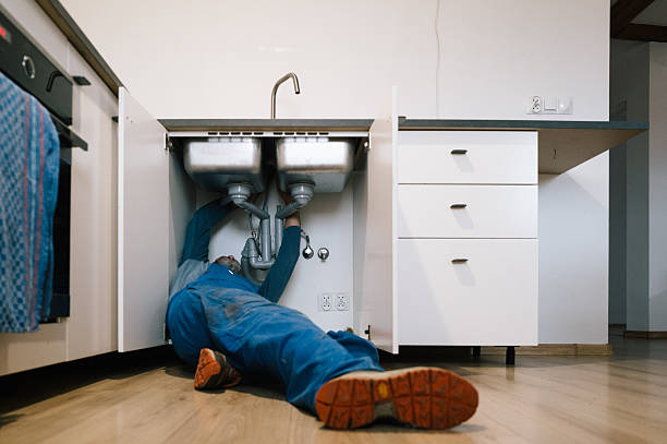 Professional Leak Detection technician working in Chesterfield, NH